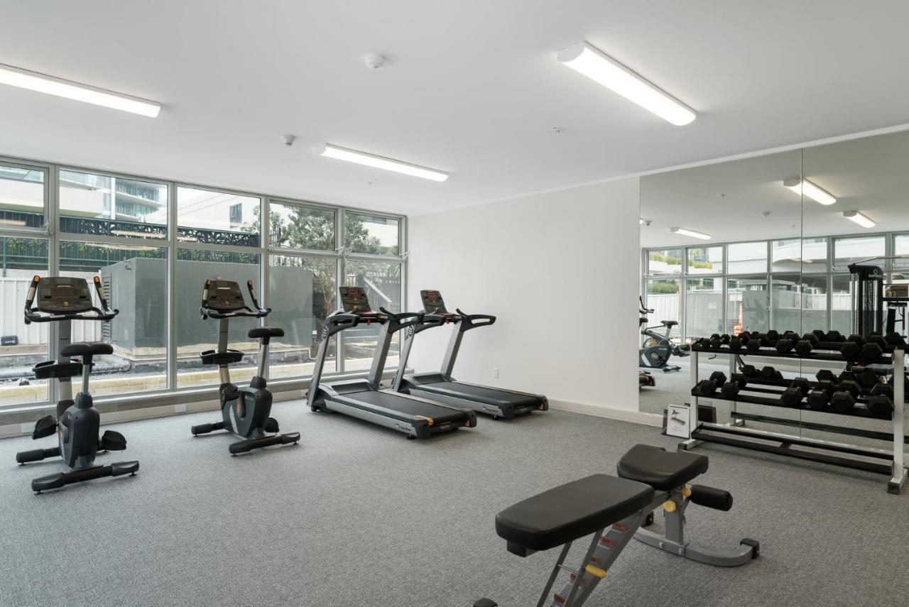 Oceanside Apartment With Garden Views Mount Maunganui Esterno foto